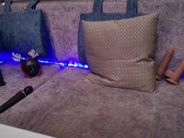 blackcat142's BongaCams show and profile