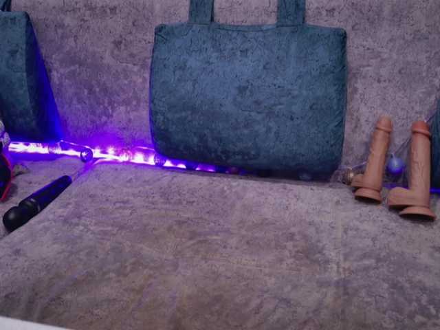 blackcat142's BongaCams show and profile