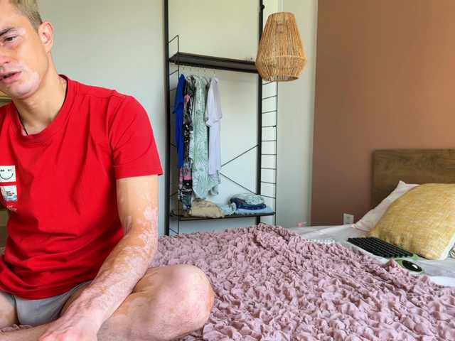 go to chat with yummy-couple