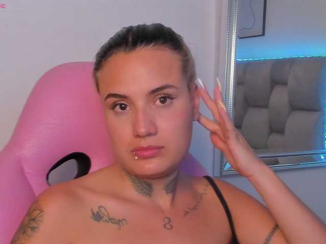 Susan-sweet's BongaCams show and profile