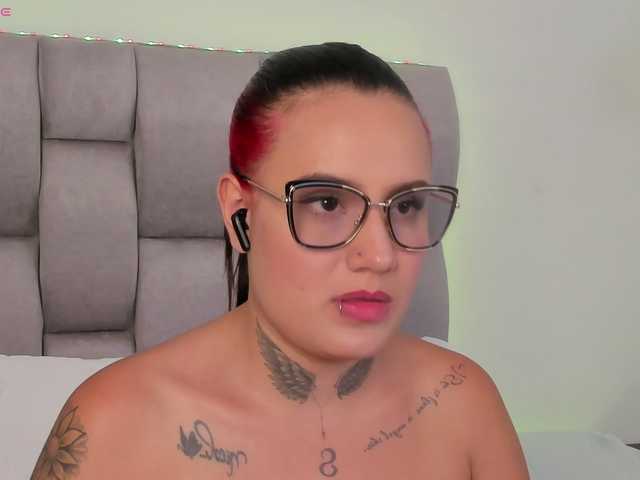 Susan-sweet's BongaCams show and profile