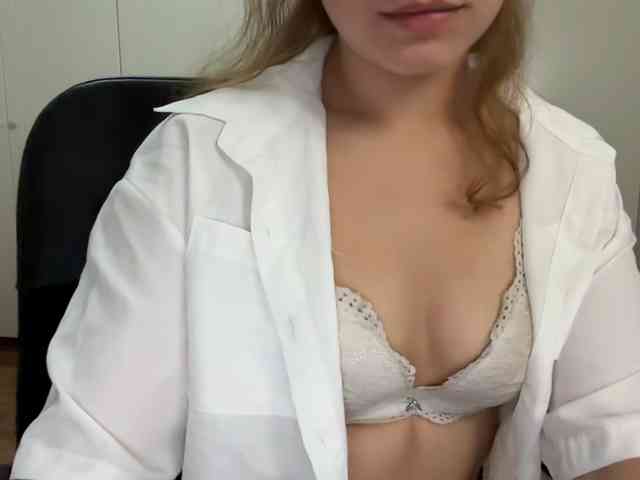 AnnaaMeaw webcam