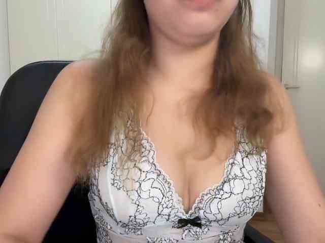 AnnaaMeaw webcam