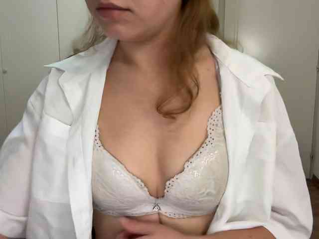 AnnaaMeaw webcam
