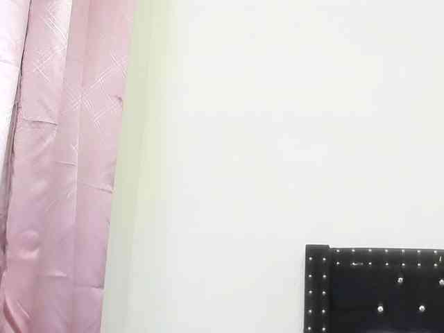 Orianita Live Webcam on BongaCams