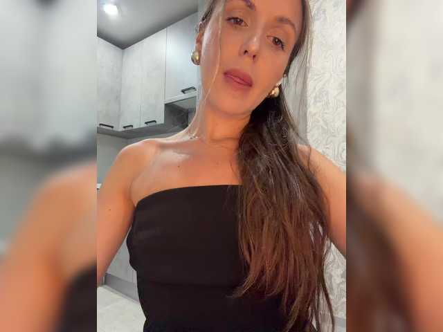 Zarina888's BongaCams show and profile