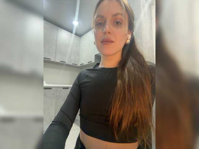 Zarina888's BongaCams show and profile