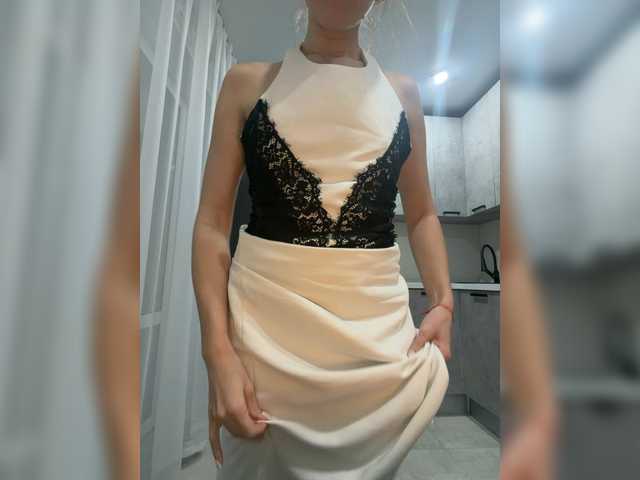 Zarina888's BongaCams show and profile