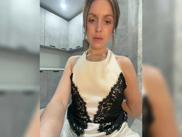 Zarina888's BongaCams show and profile