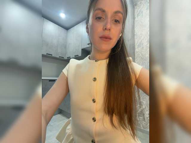 Zarina888's BongaCams show and profile