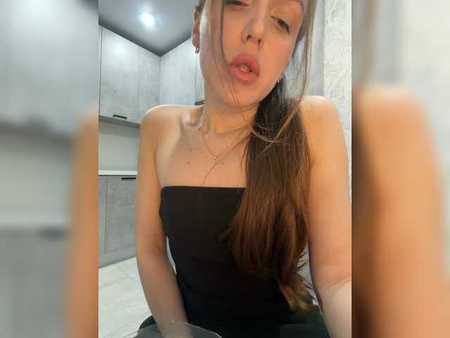 Zarina888's BongaCams show and profile