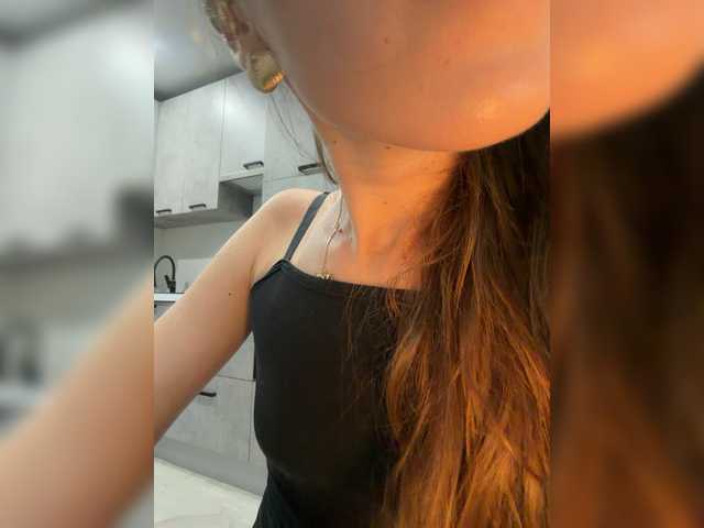 Zarina888's BongaCams show and profile