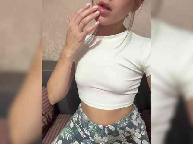 Zarina888 webcam