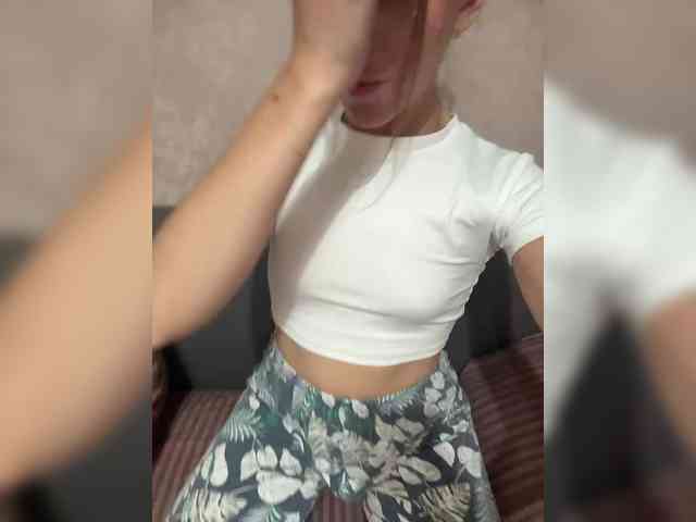 Zarina888 webcam