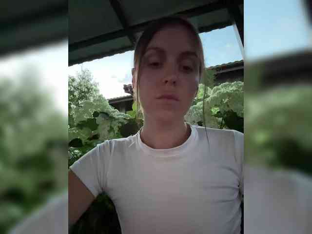 Zarina888 webcam