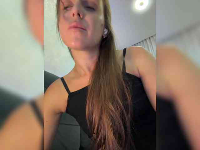 Zarina888 webcam