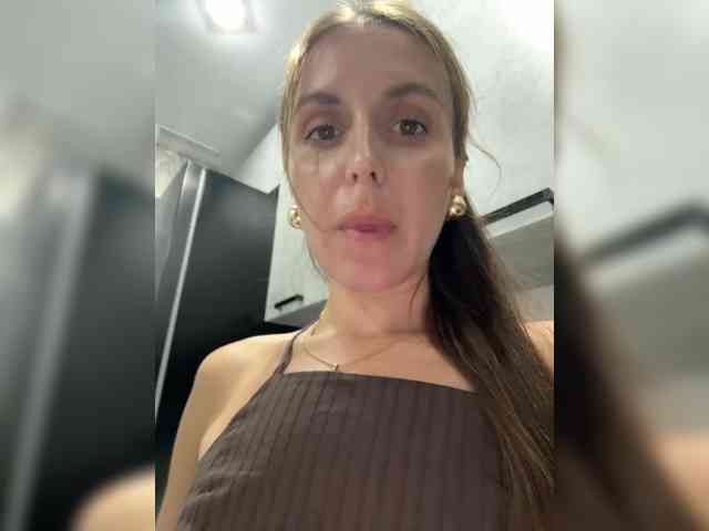 Zarina888 webcam