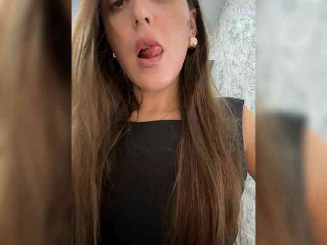 Zarina888 webcam