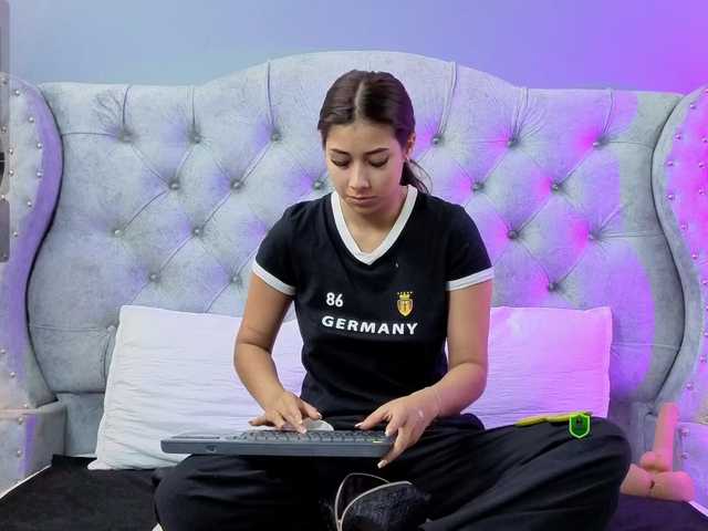 VioletMontes's BongaCams show and profile