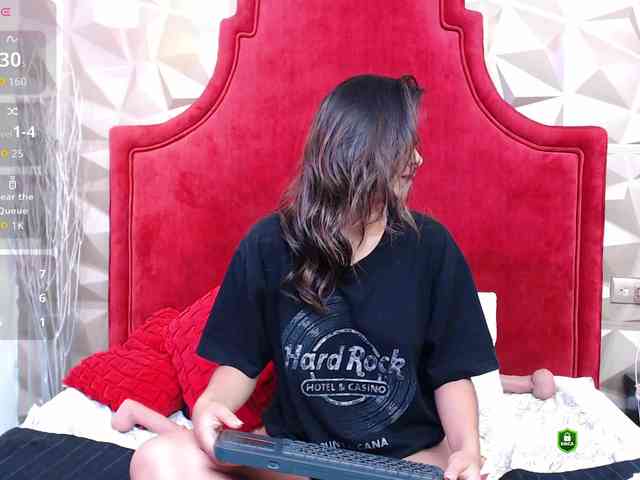 VioletMontes VioletMontes