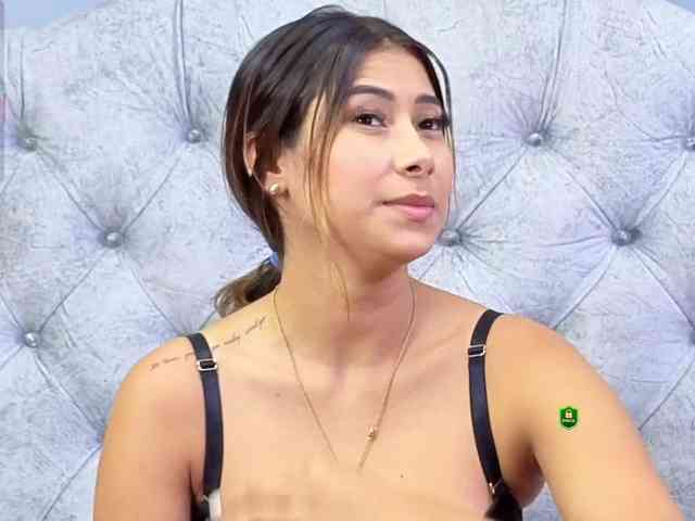 VioletMontes webcam