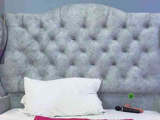 VioletMontes VioletMontes