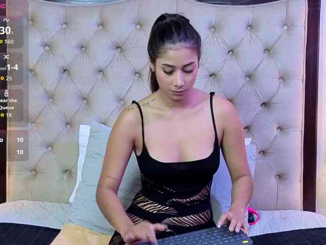 VioletMontes VioletMontes