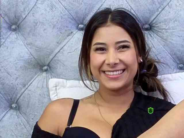 VioletMontes webcam