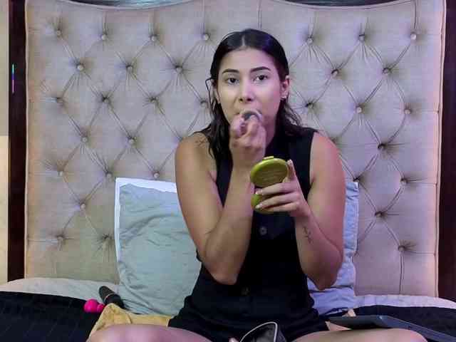 VioletMontes VioletMontes