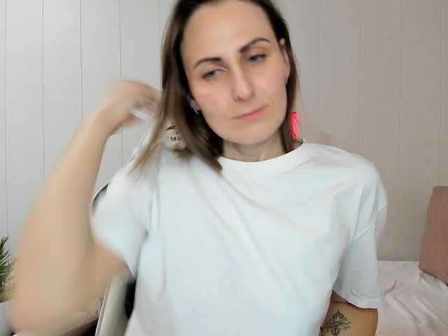 Kiza9's BongaCams show and profile