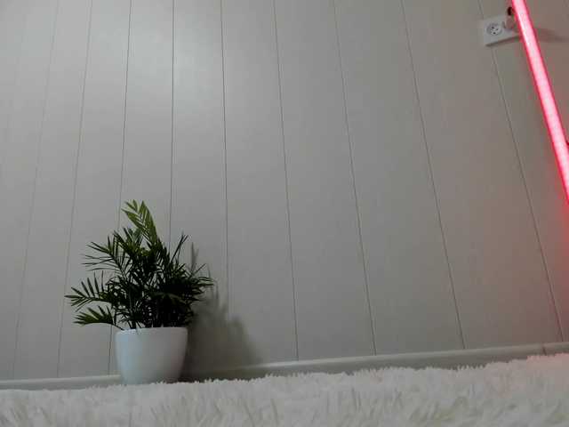 Kiza9's BongaCams show and profile