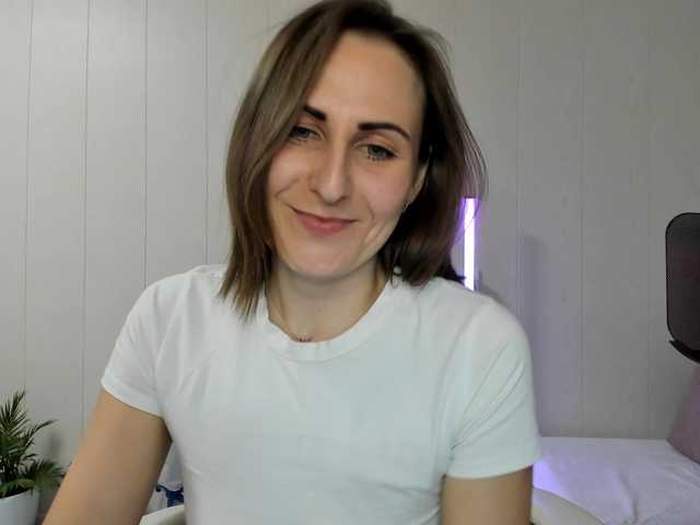 Kiza9's BongaCams show and profile
