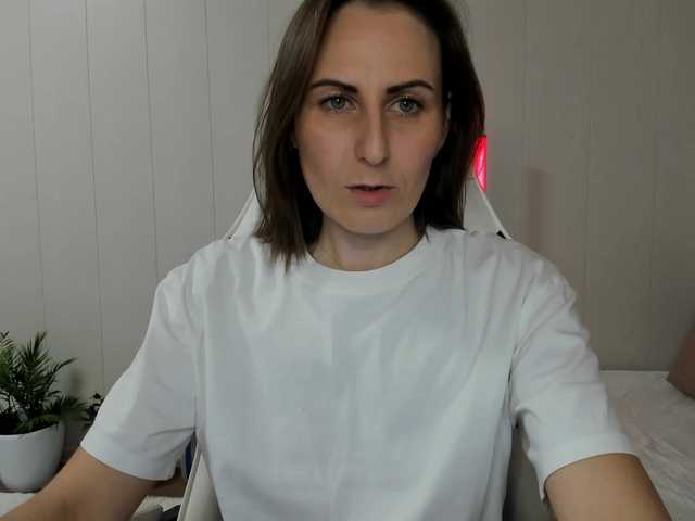 Kiza9's BongaCams show and profile