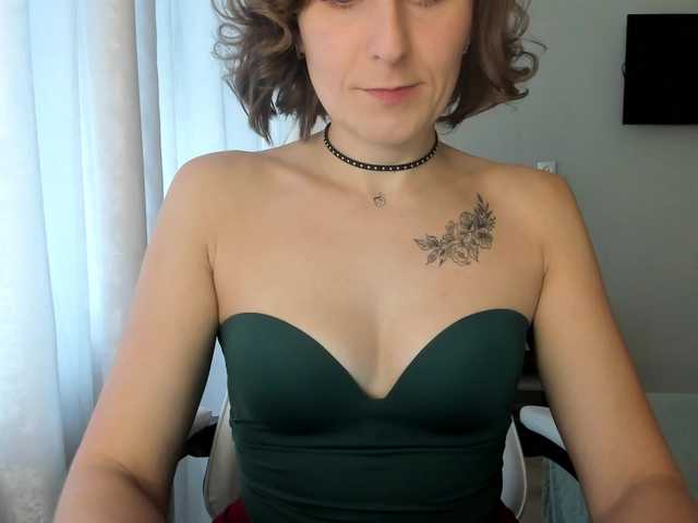 Kiza9's BongaCams show and profile