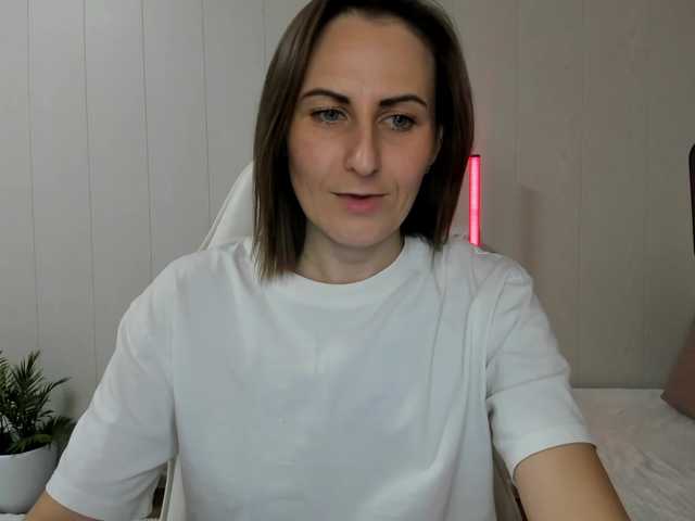 Kiza9's BongaCams show and profile