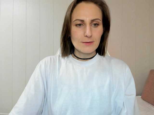 Kiza9's BongaCams show and profile