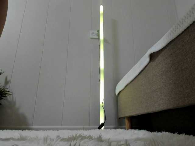 Kiza9's BongaCams show and profile