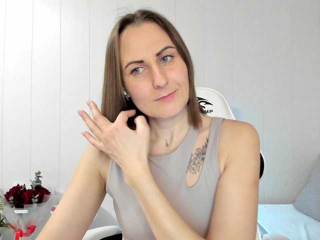 Kiza9's BongaCams show and profile