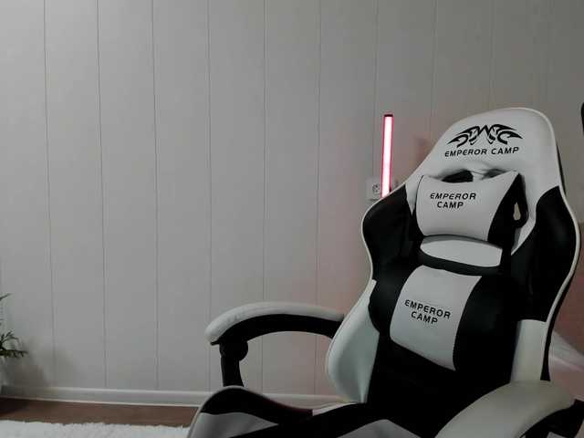 Kiza9's BongaCams show and profile