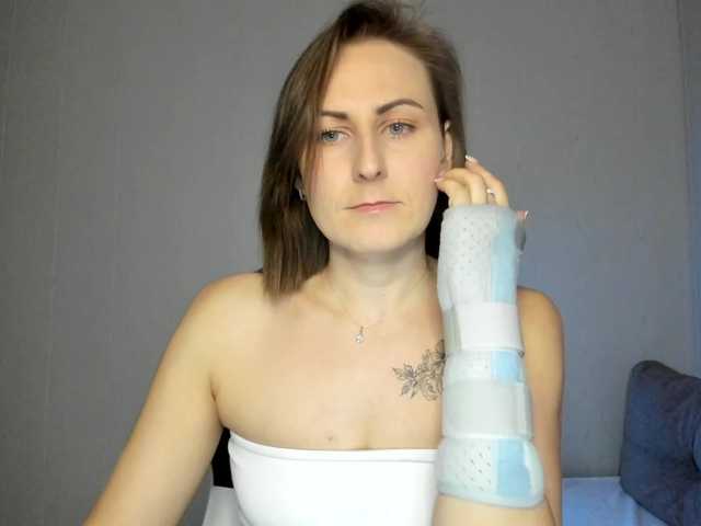 Kiza9's BongaCams show and profile