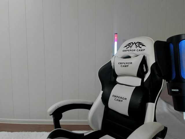 Kiza9's BongaCams show and profile