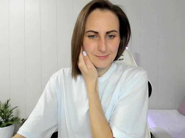 Kiza9's BongaCams show and profile