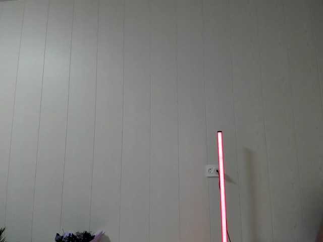 Kiza9's BongaCams show and profile