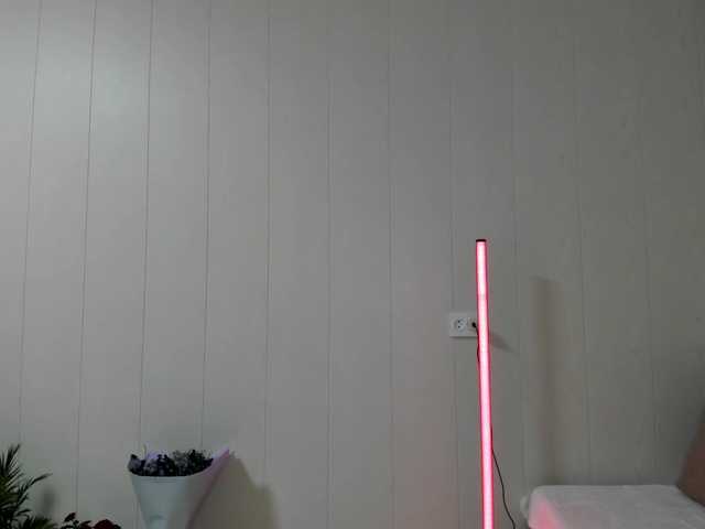 Kiza9's BongaCams show and profile