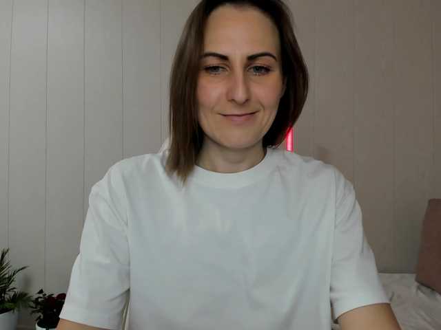 Kiza9's BongaCams show and profile