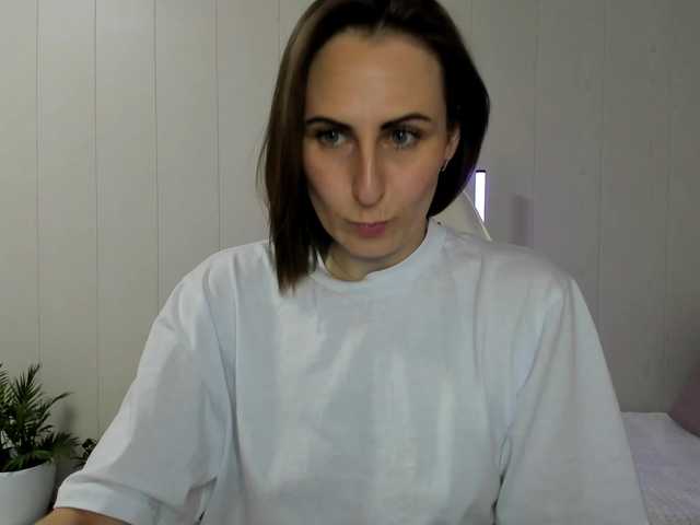 Kiza9's BongaCams show and profile