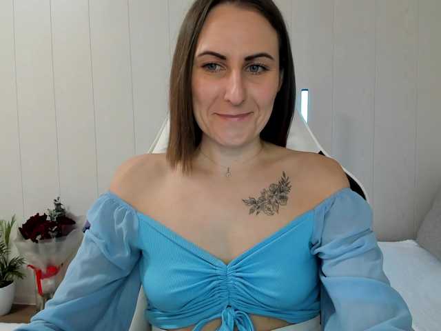 Kiza9's BongaCams show and profile