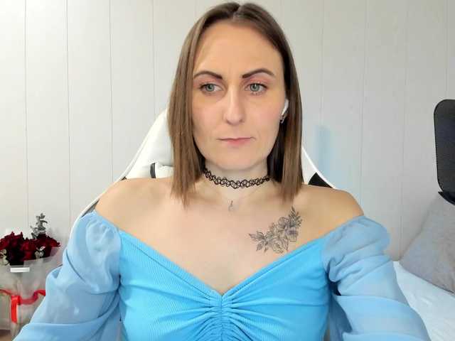 Kiza9's BongaCams show and profile