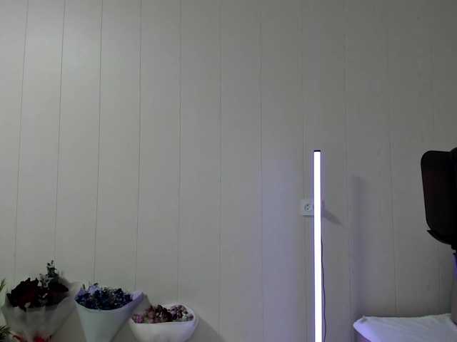 Kiza9's BongaCams show and profile