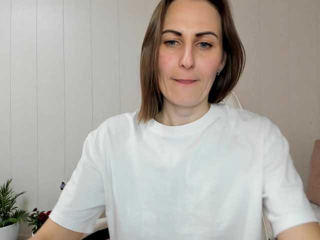 Kiza9's BongaCams show and profile